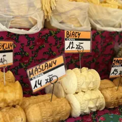 Gdzie kupić oscypek w sklepie - najlepsze miejsca i oferty