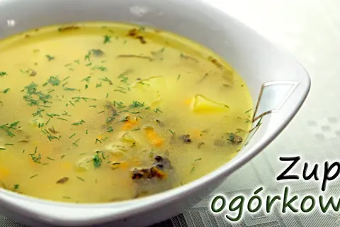 Z czym zupa ogórkowa? Najlepsze dodatki, które zaskoczą smakiem