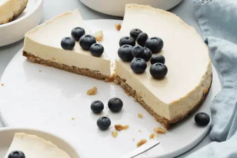 Pyszne ciasto keto przepisy na niskowęglowodanowe desery bez cukru