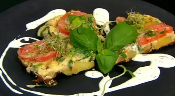 Najlepsze przepisy na omlet z kozim serem, które zachwycą smakoszy