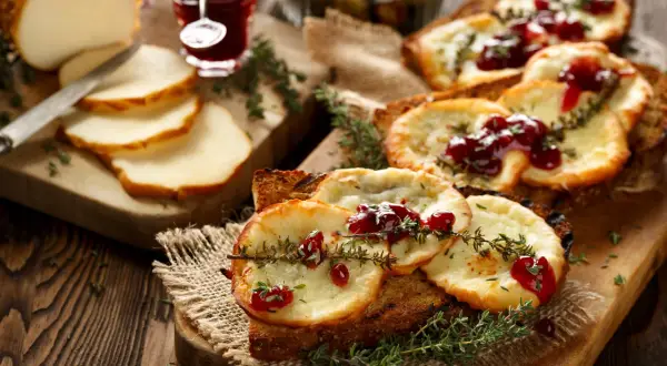 Ile piec oscypki w piekarniku, aby uzyskać idealny smak?