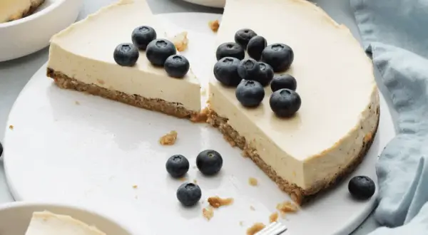 Pyszne ciasto keto przepisy na niskowęglowodanowe desery bez cukru