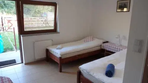 Bacówka Sierpnica - komfortowe noclegi i atrakcje w okolicy